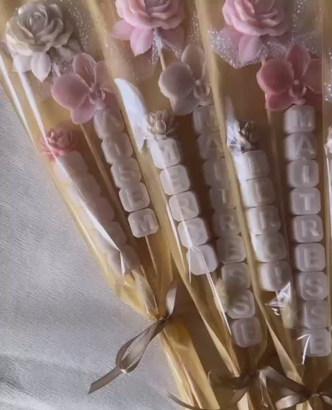 Savons avec Messages Personnalisés - L'Art de Remercier avec Élégance